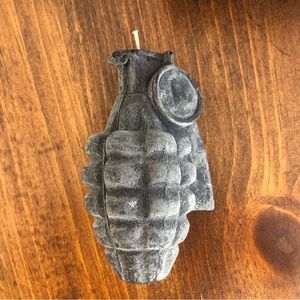 Novelty granade shaped candle with gift box